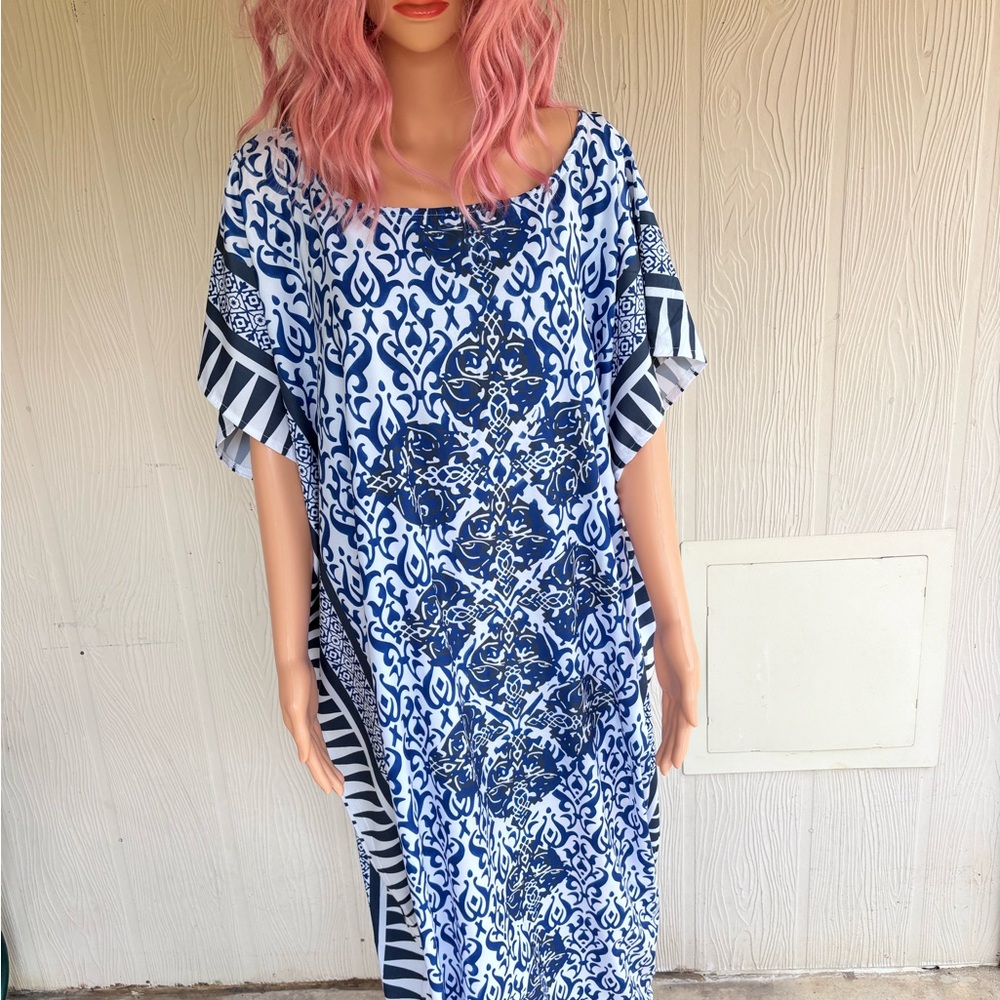 Cupshe Blue and White Patterned Kaftan Dress